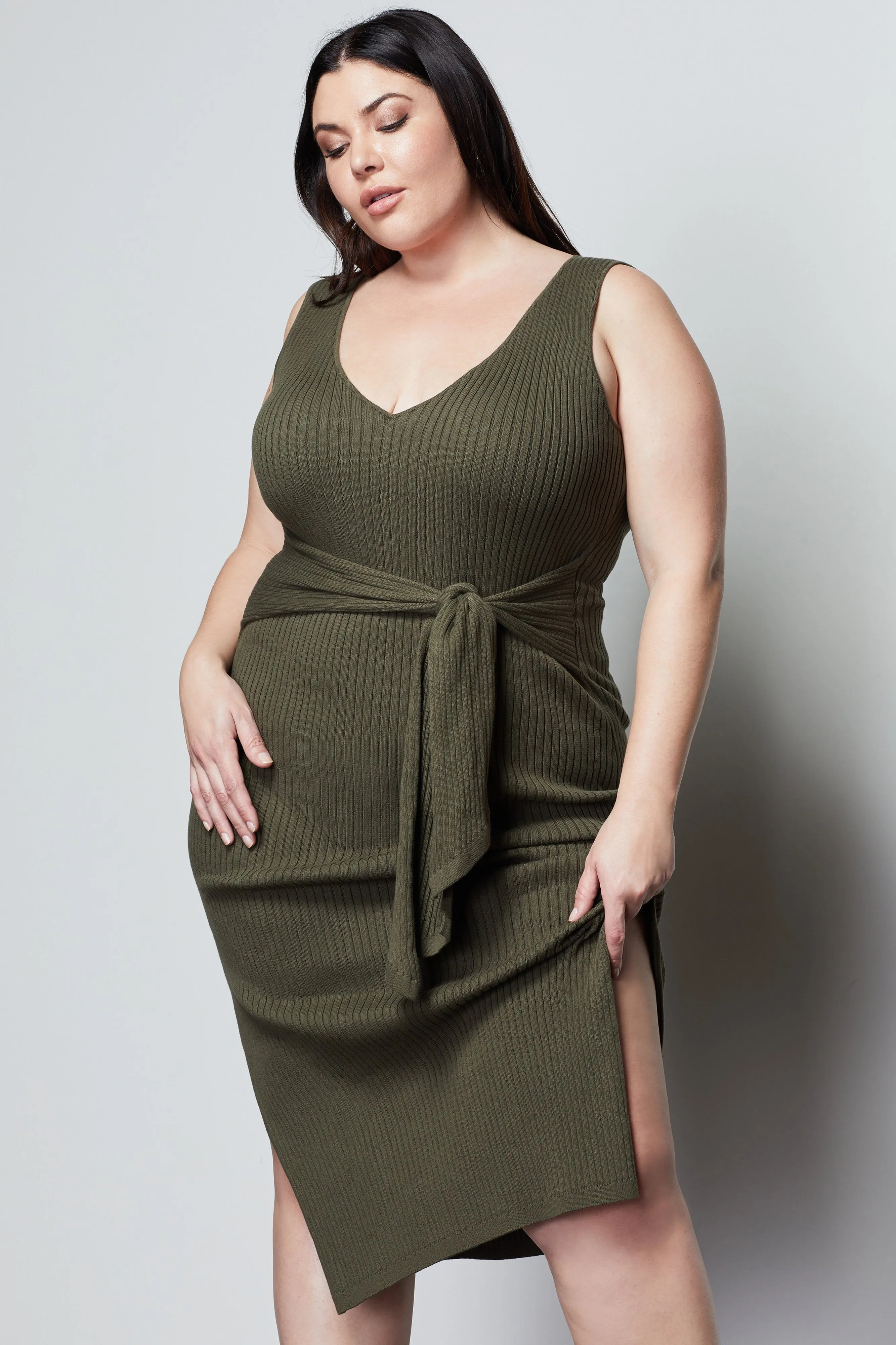 BELTED BODY DRESS | SAGE001