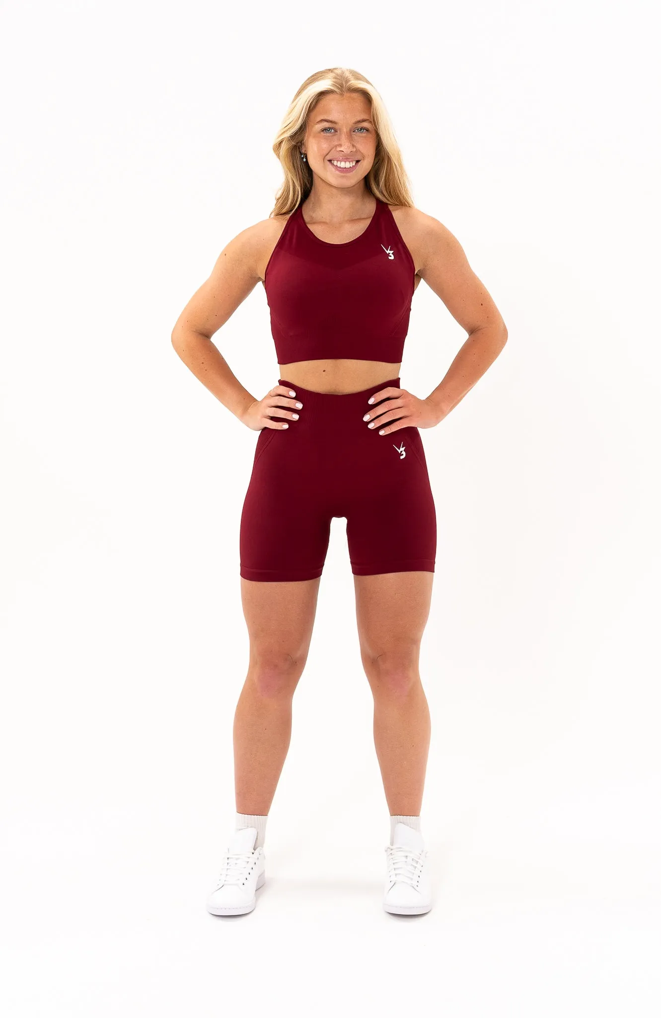 Tempo Seamless Scrunch Shorts & Sports Bra Set - Burgundy Red