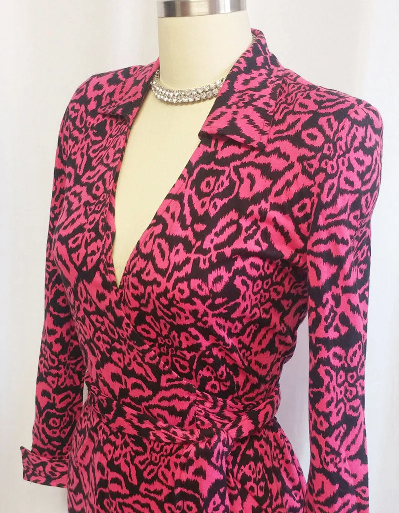 *VINTAGE 1980s DIANE VON FURSTENBERG HOT PINK & BLACK WRAP DRESS